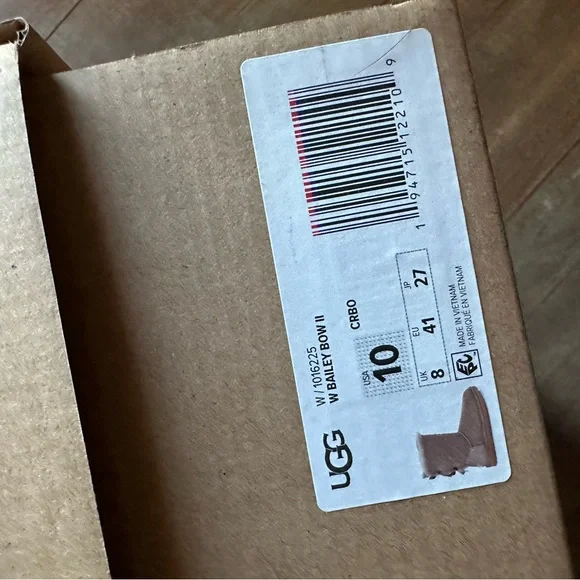 UGG Bailey Bow - Picture 6 of 6